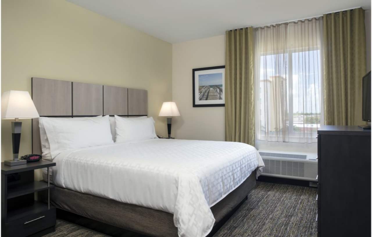 Candlewood Suites - Miami Exec Airport - Kendall By Ihg Country Walk Bagian luar foto